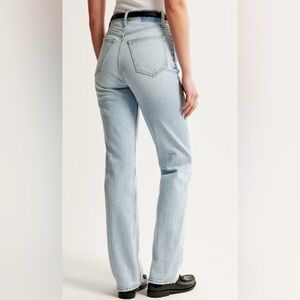 Abercrombie & Fitch Ultra High Rise 90s Vintage Straight Jeans (26 Long)